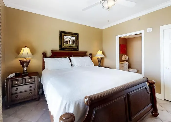Crystal Shores West 102 Holiday home *