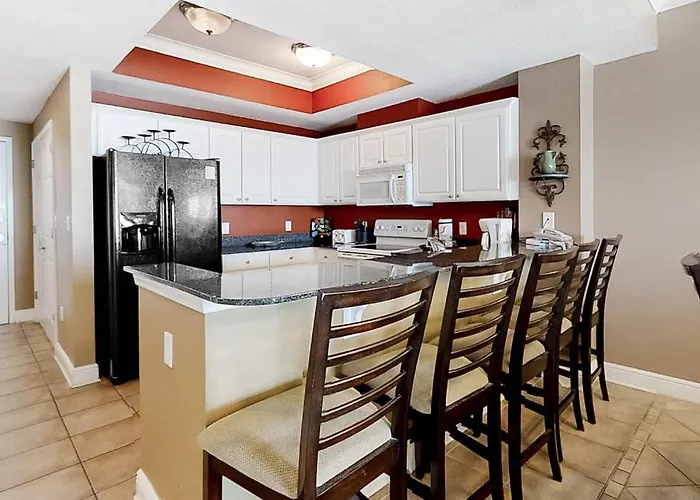 Holiday home Crystal Shores West 102