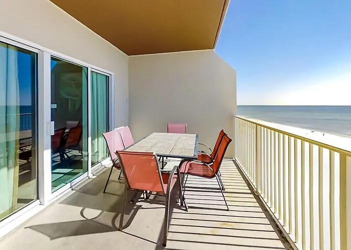 Crystal Shores West 102 Holiday home